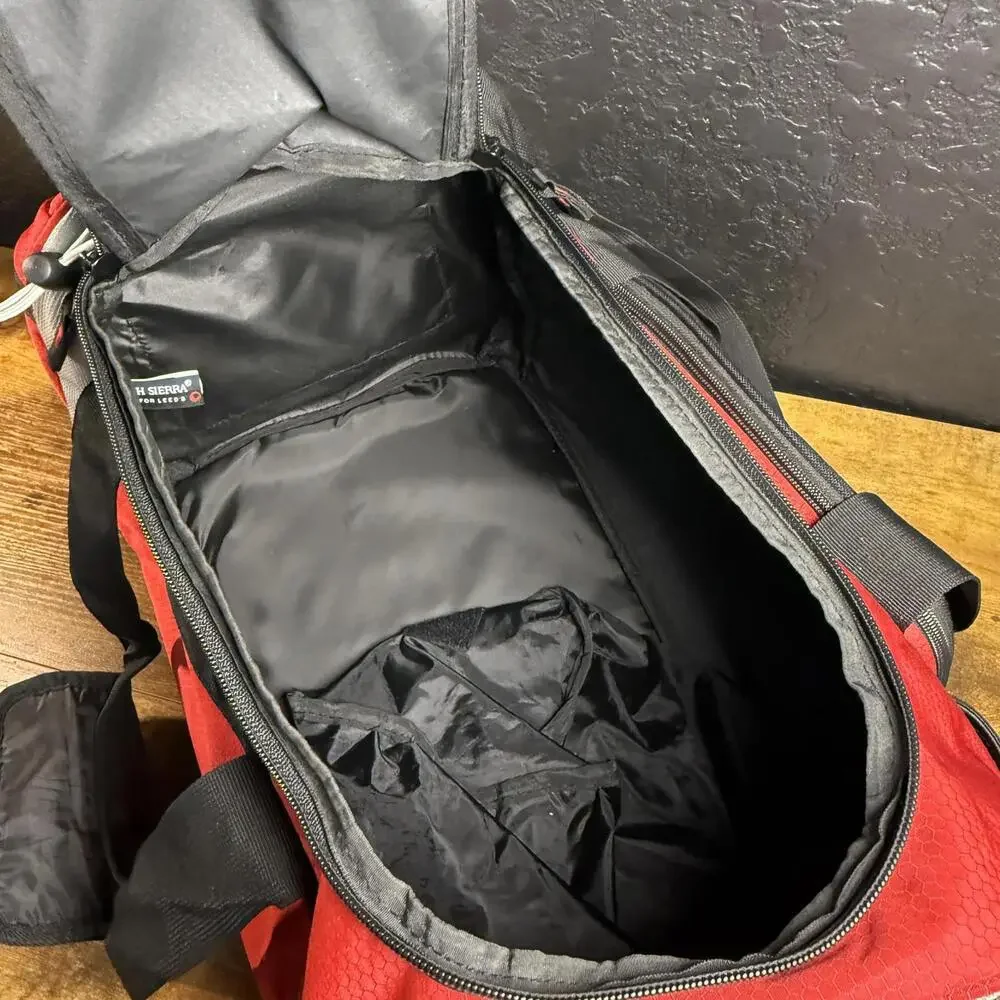 High Sierra Aprimo Red Nylon Duffle Bag Travel Gym Luggage Medium Unisex